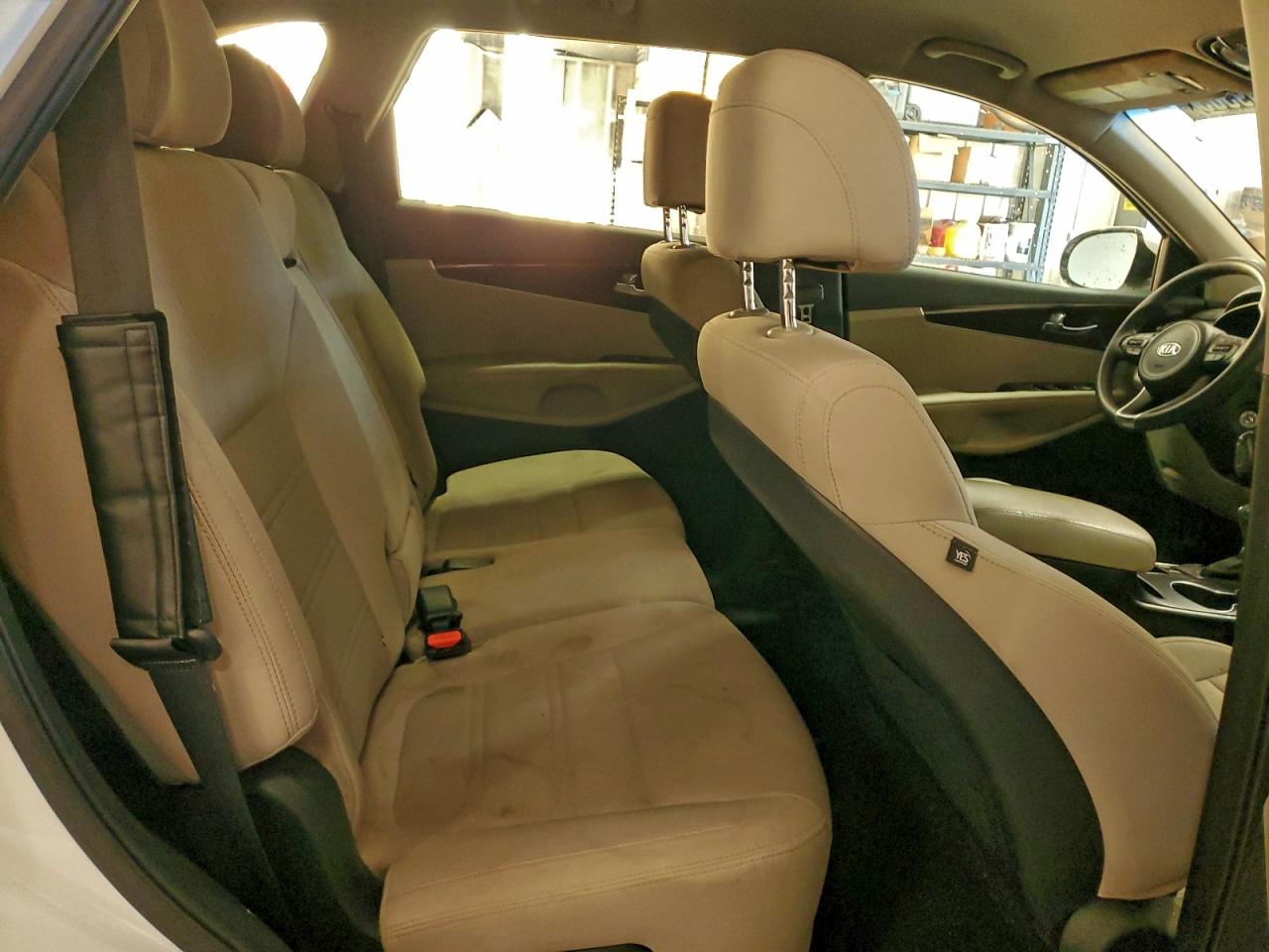 Kia Sorento Lx Image 2