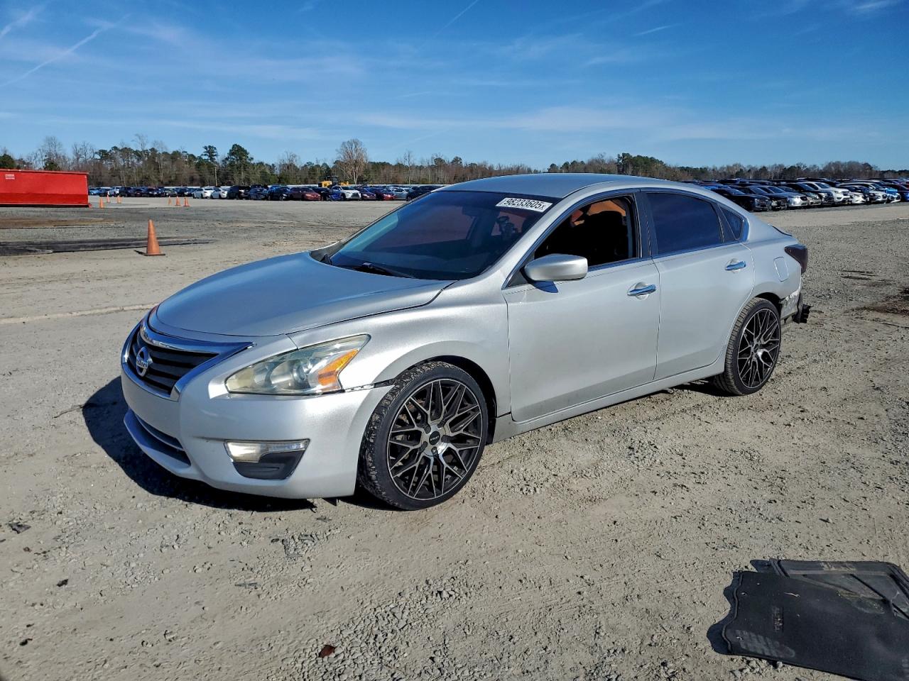Nissan Altima 2.5 Image 1