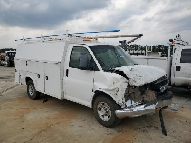 Chevrolet Express Image 5