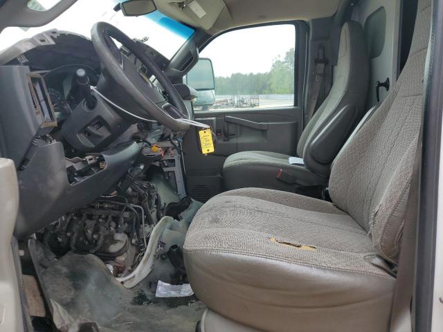 Chevrolet Express Image 8